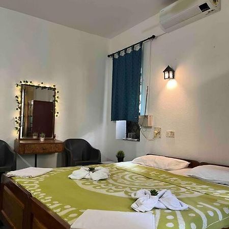 Room By The Beach - Calangute Esterno foto